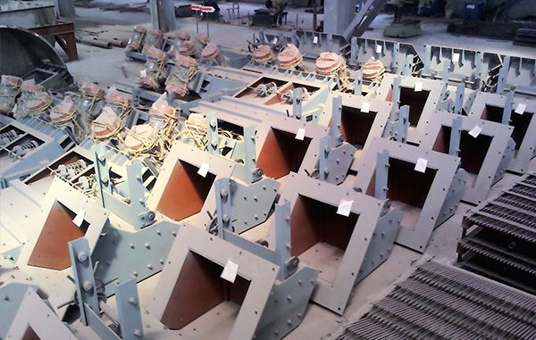 閘門、振動(dòng)給料機(jī)